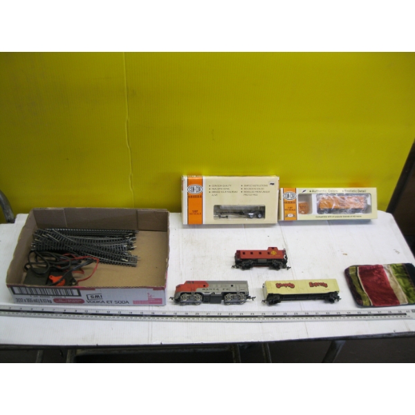 TRAIN CARS & 1 ENGINE