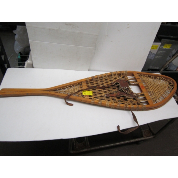 LG. SNOWSHOES