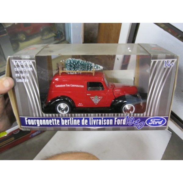1940 FORD SEDAN DIECAST DELIVERY VAN