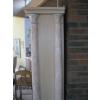 Image 2 : 2 DOOR DECORATIVE CHINA CABINET