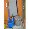 Image 1 : MOP BUCKET W/SQUEEGEE & MOP