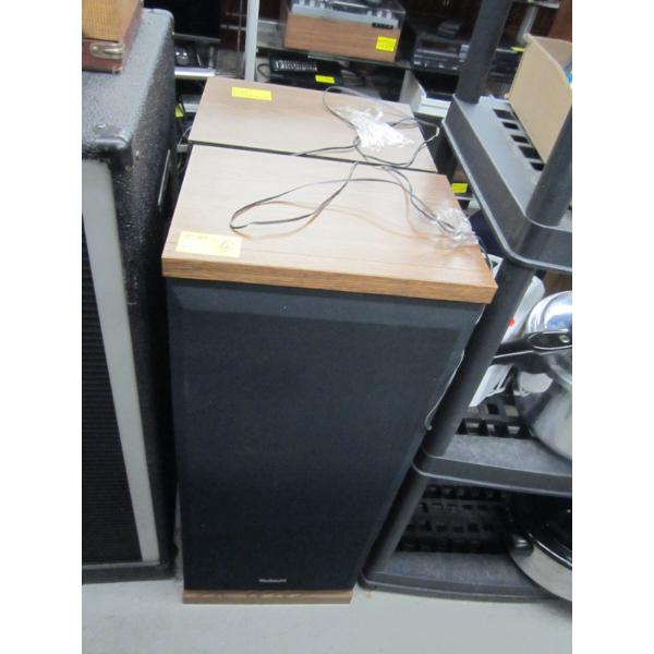 PAIR OF TECHNIQUES SPEAKERS