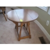Image 3 : VILAS MAPLE DROPLEAF SMALL TABLE