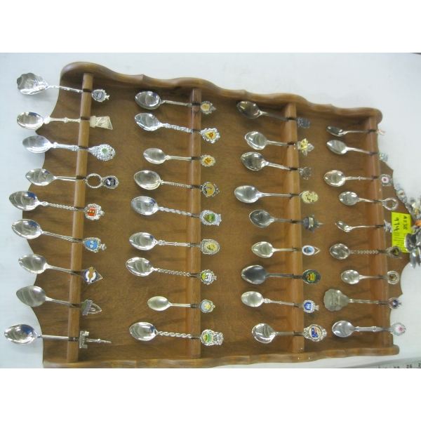 SPOON SET ON HOLDER W/EXTRA SPOONS