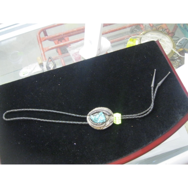 NAVAJO BOLO TIE W/TURQUOISE STONE