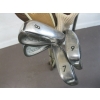 Image 2 : 2 BUNDLES OF GOLFING IRONS