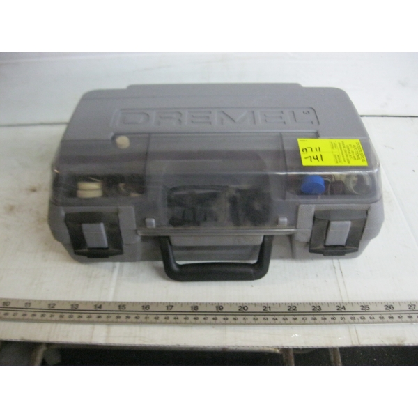 DREMEL HIGH SPEED ROTARY TOOL W/ASST. BITS & FLEX HEAD