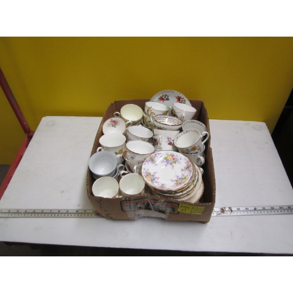 CHINA TEACUPS & SAUCERS