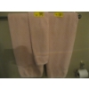 Image 5 : MISC. BATHROOM ITEMS - BLOW DRYER, TOWELS, ETC.