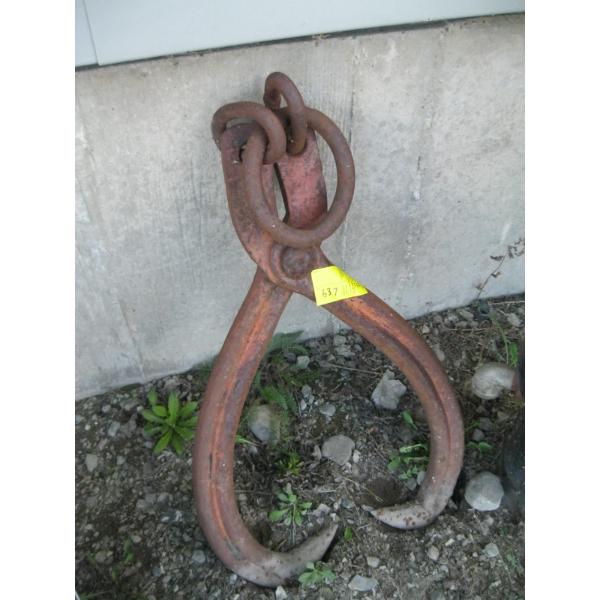 PAIR OF LOGGING TONGS