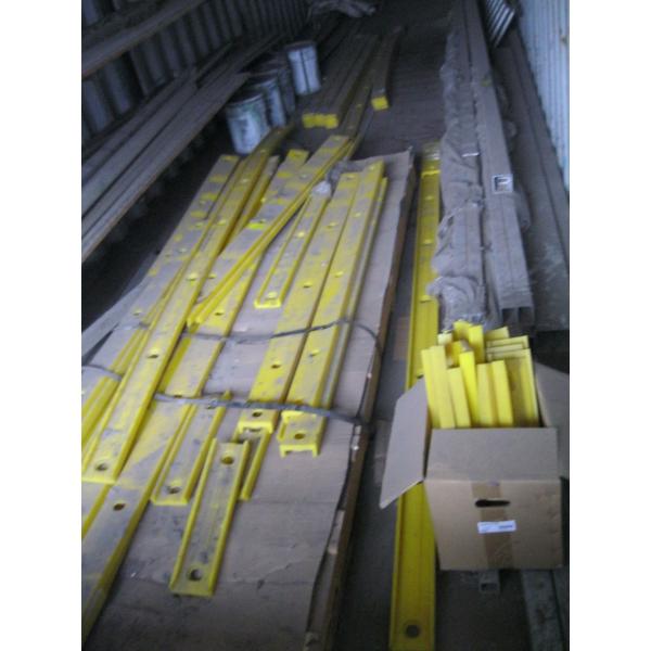 LG. LOT OF YELLOW PLASTIC RUNNER