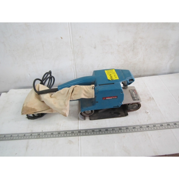 BENCHMARK BELT SANDER