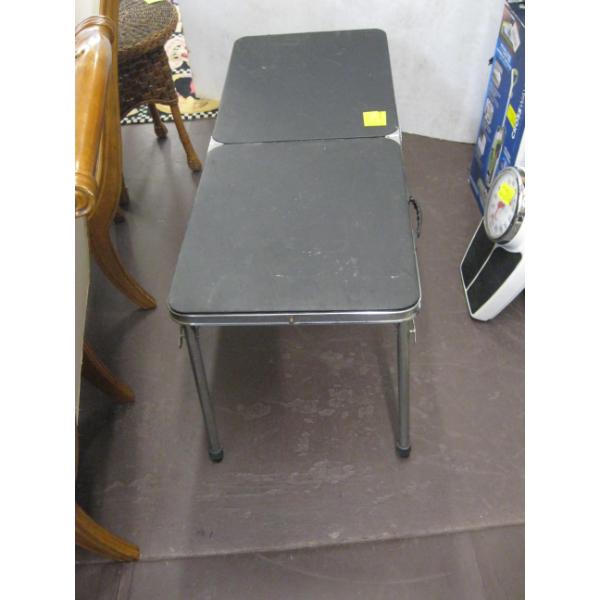 FOLDING CAMP TABLE