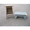 Image 2 : 2 WOODEN STEP STOOLS