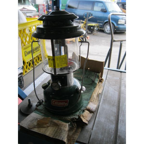COLEMAN GAS LANTERN