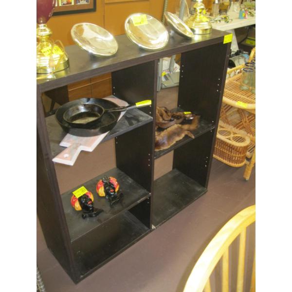 ADJUSTABLE SHELF UNIT