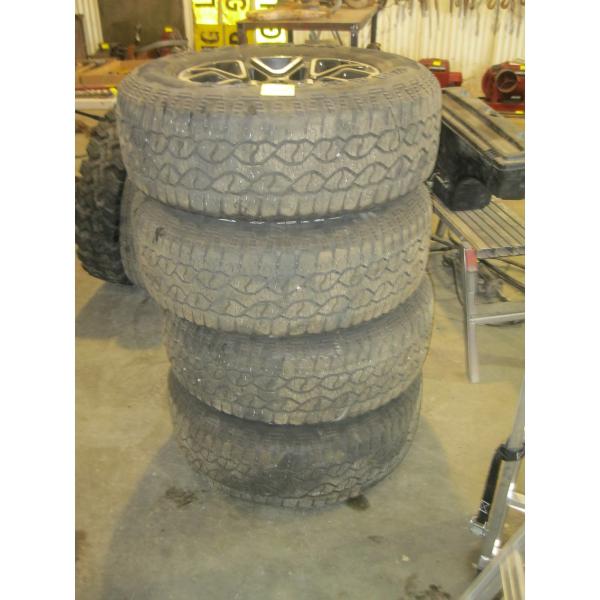4 GOODYEAR WRANGLER - 2MS 275/65R18 TIRES ON FORD RIMS