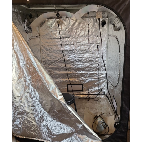 Grow Tent 59 W, 59 D, 79 T 