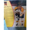 Image 4 : Bobby Orr Figurine & Hockey Magazines 