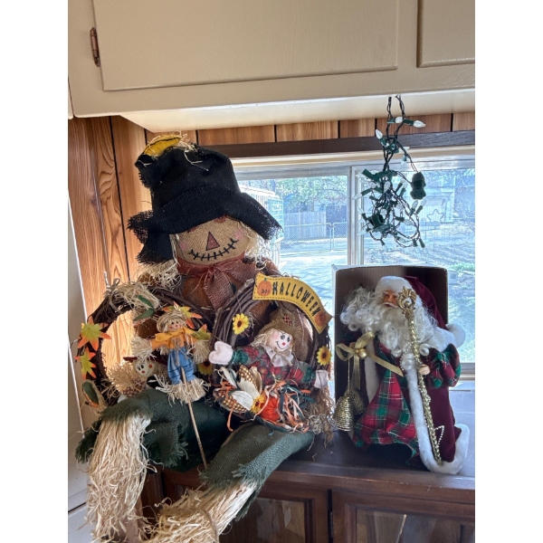 Seasonal Decor 