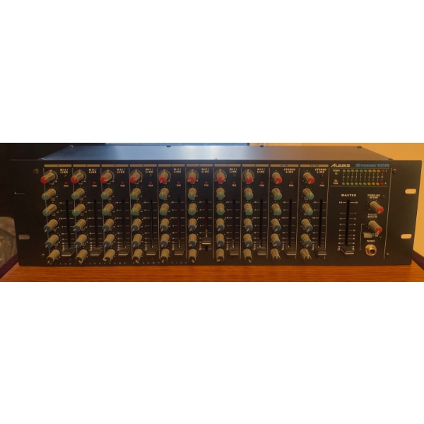 ALESIS Studio12R DJ Equipment 
