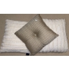 Image 2 : Assorted Luxury Linens - Pillows Throws & More