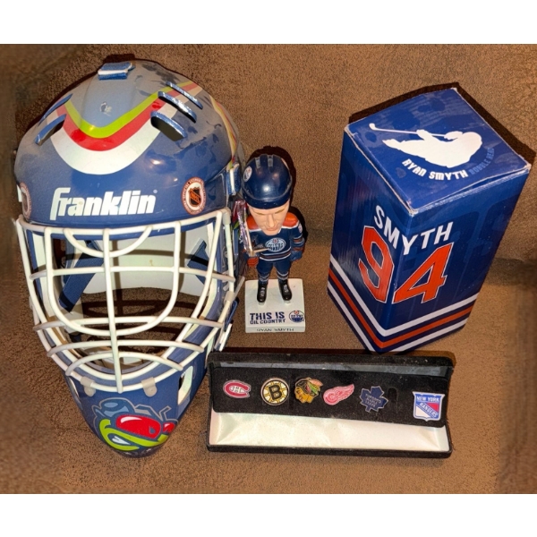 Columbus Blue Jackets Helmet, Smyth Figure, NHL Pins 