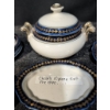 Image 3 : Decorative Child's 10-Piece Ceramic Dish Set with Blue and Gold Accents