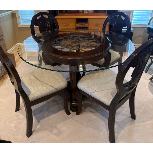 Stunning Mahogany 6 Piece Dining Table w/ Upholstered Seating & Glass Top 