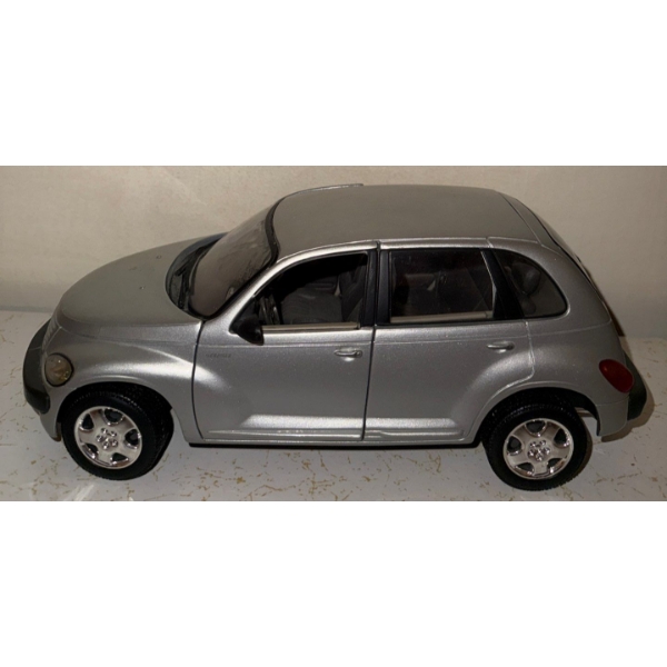 Die-Cast Of A Chrysler PT Cruiser Scale 1:18 Produced By Maisto Special Edition