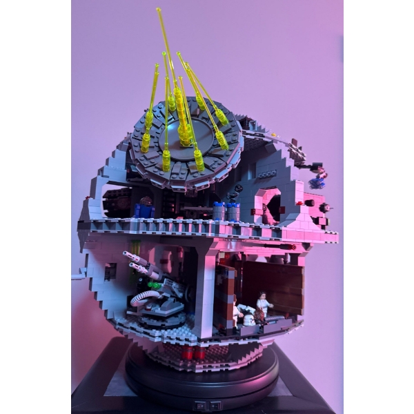 LEGO Star Wars Death Star (set10188)-3803 Pieces  19.8"w X 6.9"tall