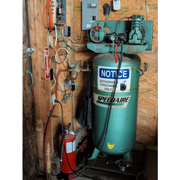 Speedaire 35WC82 Electric Air Compressor 