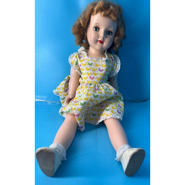 Collectable 1950 High Country Doll, Movable Limbs - 25T 