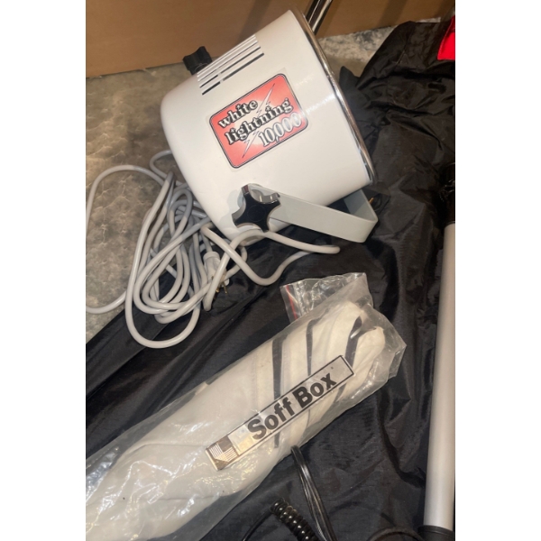 White Lightening Ultra 1200 w/ Accessories 