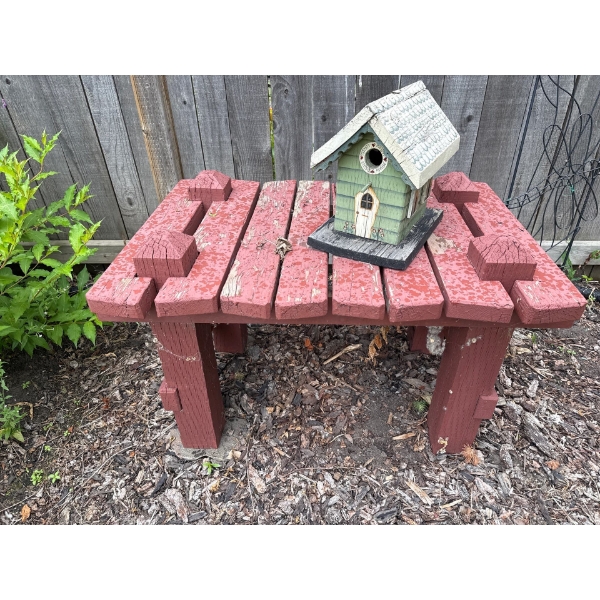 Outdoor Garden Decor Incl. Red Bench/Table 