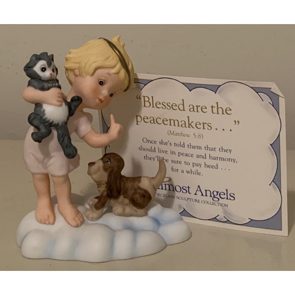 Franklin Mint Almost Angels Porcelain Figure - Blessed Are The Peace Makers 4T