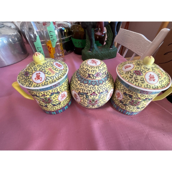  Vintage Chinese Mun Shou yellow mugs & lids double & ginger / birthday wish vase

happiness Famille