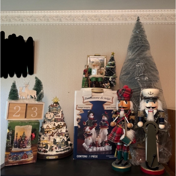Holiday Collection - Nutcrackers, Decor, Wrap and More! 