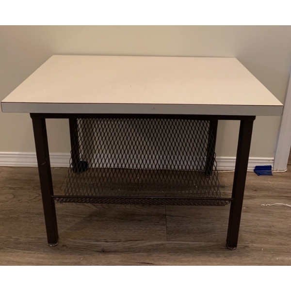 Set of 2 Side Tables (Largest 30W, 24T) 
