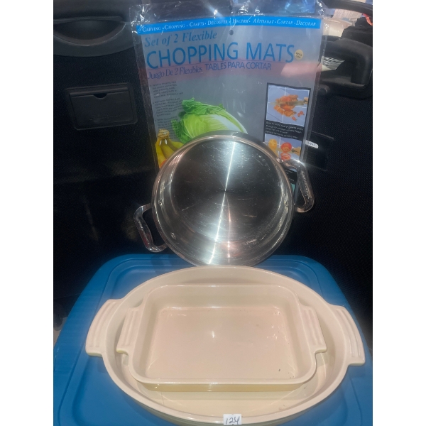 Le Cruset Yellow Casserole Dishes With Heavy Duty Pot