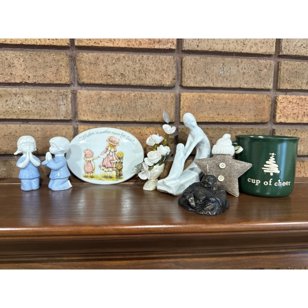Collectibles Lot Prayers