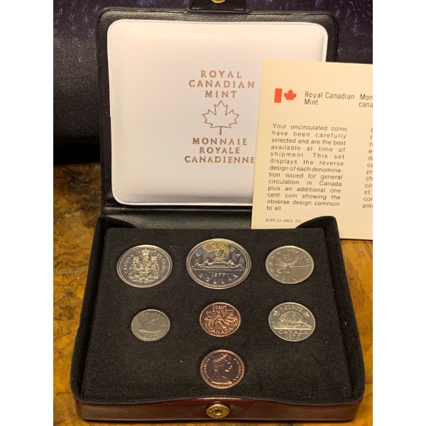 Royal Canadian Mint 1977 Uncirculated Custom Coin Set in Case 