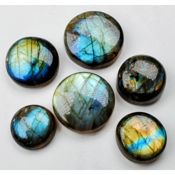 Labradorite (100.5 ct total, up to 20 mm)