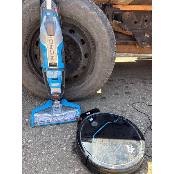 Bissell multisurface vacuum and Bissell robotic vacuum