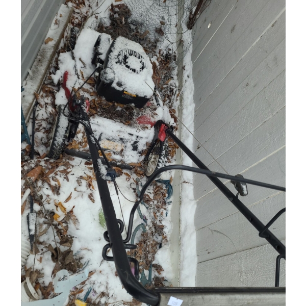 Lawn Mower (Broken, Great for Parts), Kohler Engine