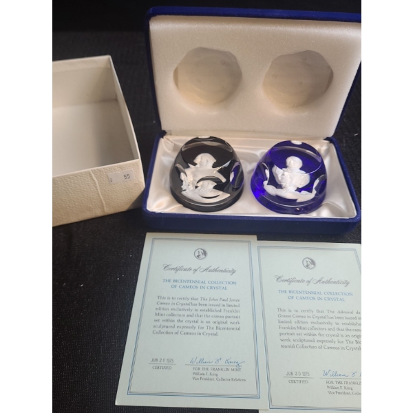 Franklin Mint- Baccarat Cameo in Crystal Paperweights: John Paul Jones and Admiral de Grasse