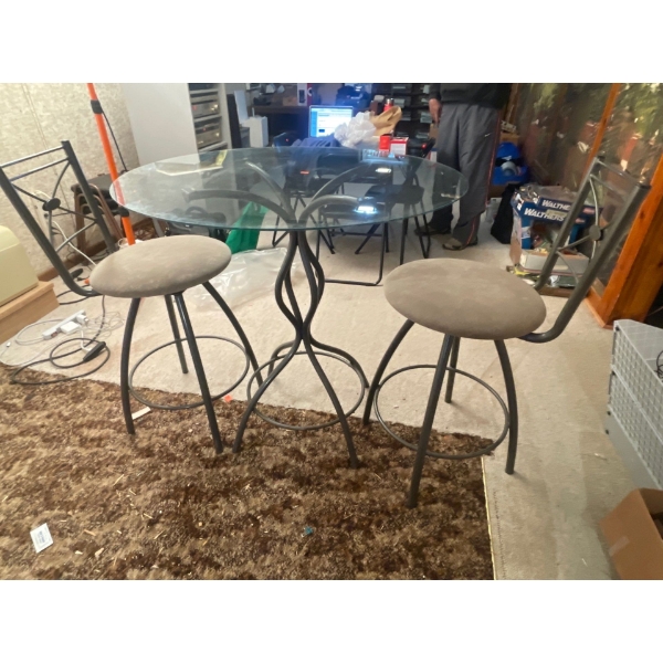 Glass Table with Metal Chairs