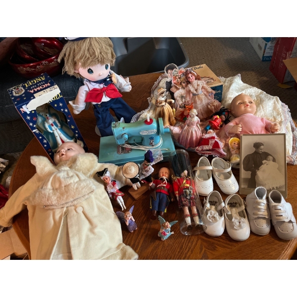 Original Holly, hobby, sewing machine, vintage sailor, boy, angel, doll, and other small collectable