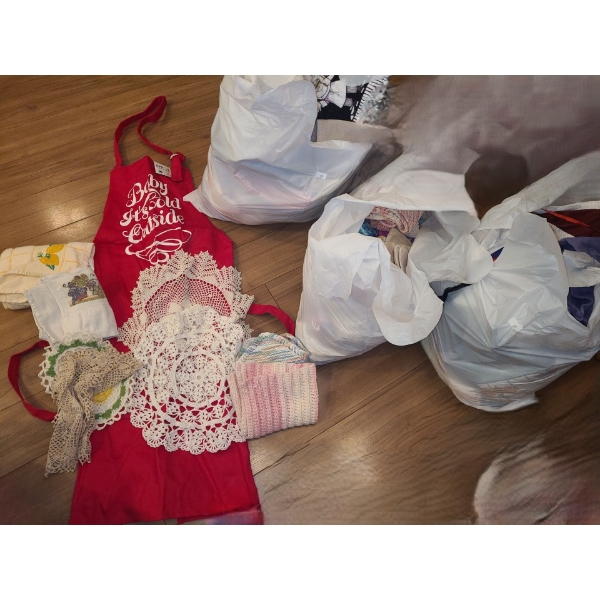 Kitchen Linens, Aprons, Doilies- Large Assortment