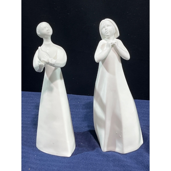 Royal Doulton Figures: Thankful and Peace 8.5H
